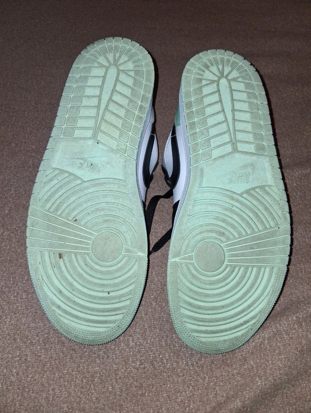 Men'sNike Black And White Tye Dye Low-Top Sneakers Size 12